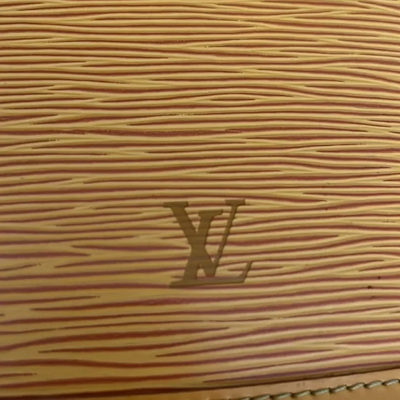 Lussac yellow epi - Picture 12 of 16